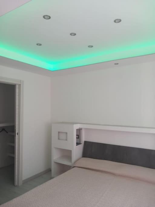 Chromotherapy Flat Monserrato Kültér fotó